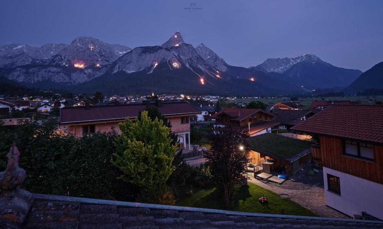 Haus Lorea Ehrwald Exteriör bild